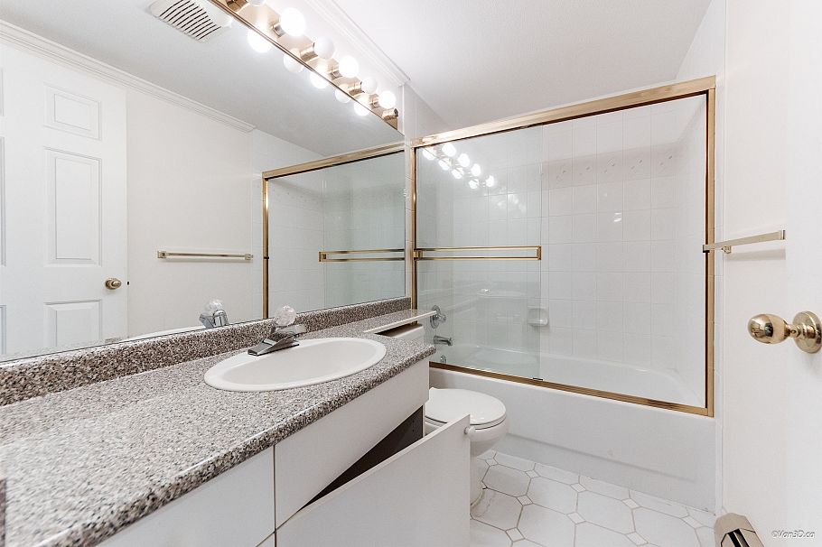 6633 Montgomery Street Vancouver, BC - 27