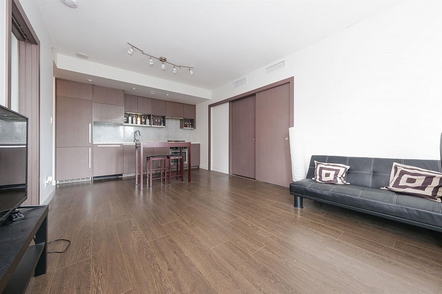 1115 68 Smithe Street Vancouver, BC - 5