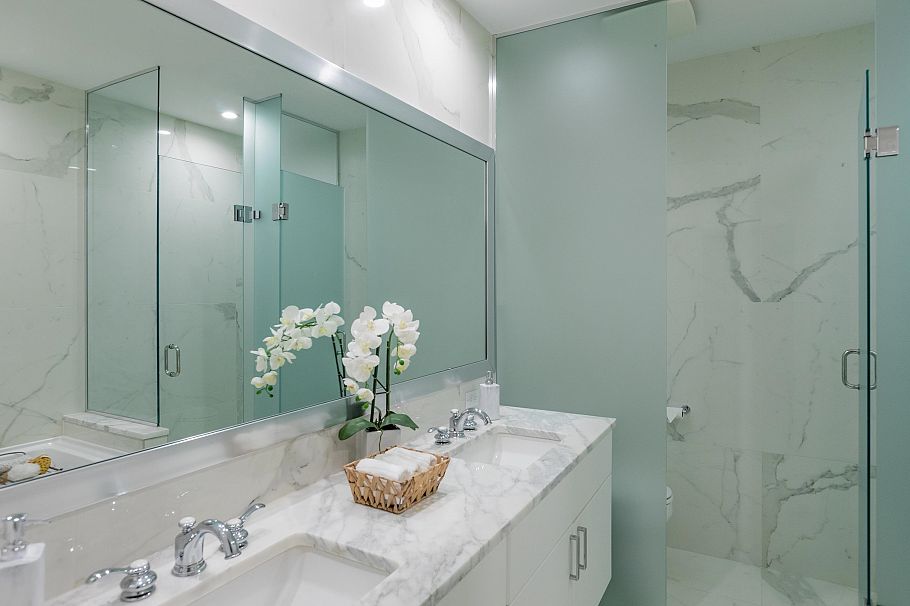 105 175 Victory Ship Way North Vancouver, BC - 21