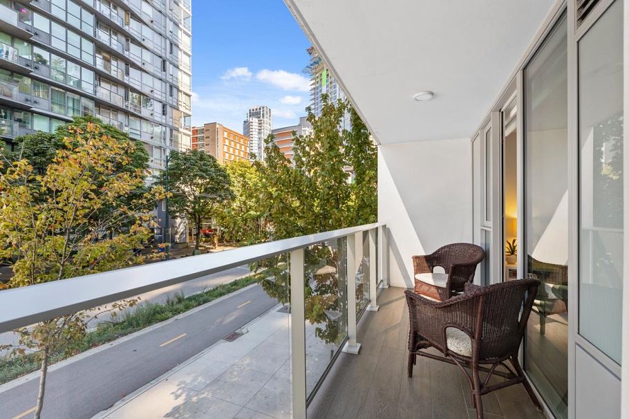 201 499 Pacific Street Vancouver, BC - 16