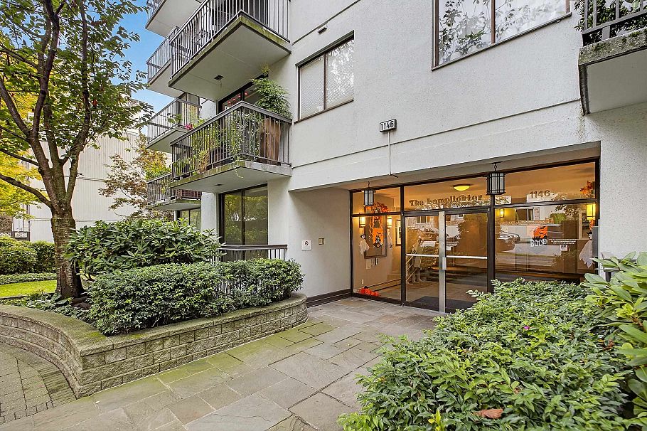 102 1146 Harwood Street Vancouver, BC - 4