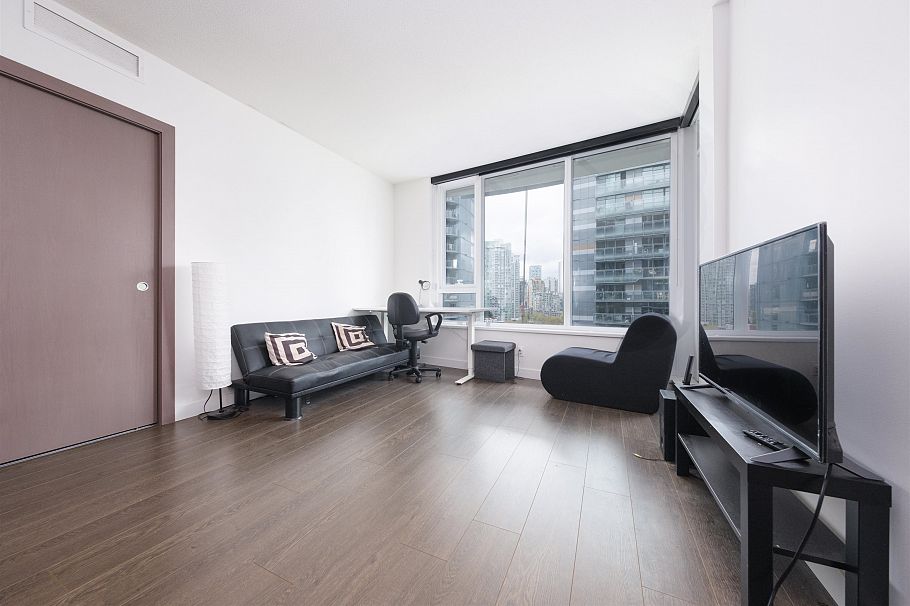 1115 68 Smithe Street Vancouver, BC - 6