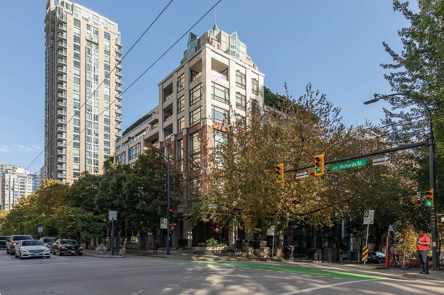 PH803 988 Richards Street Vancouver, BC - 32