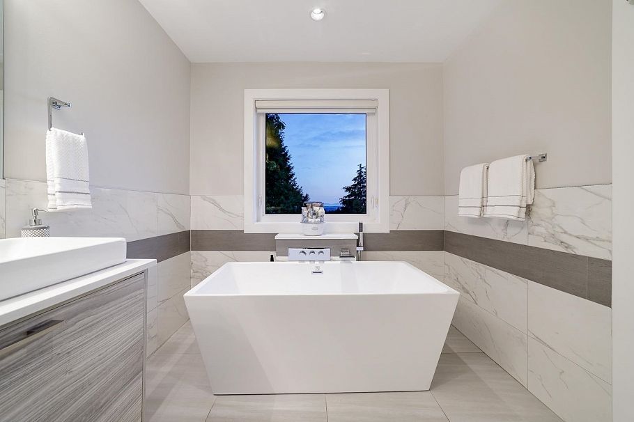 517 Granada Crescent North Vancouver, BC - 19