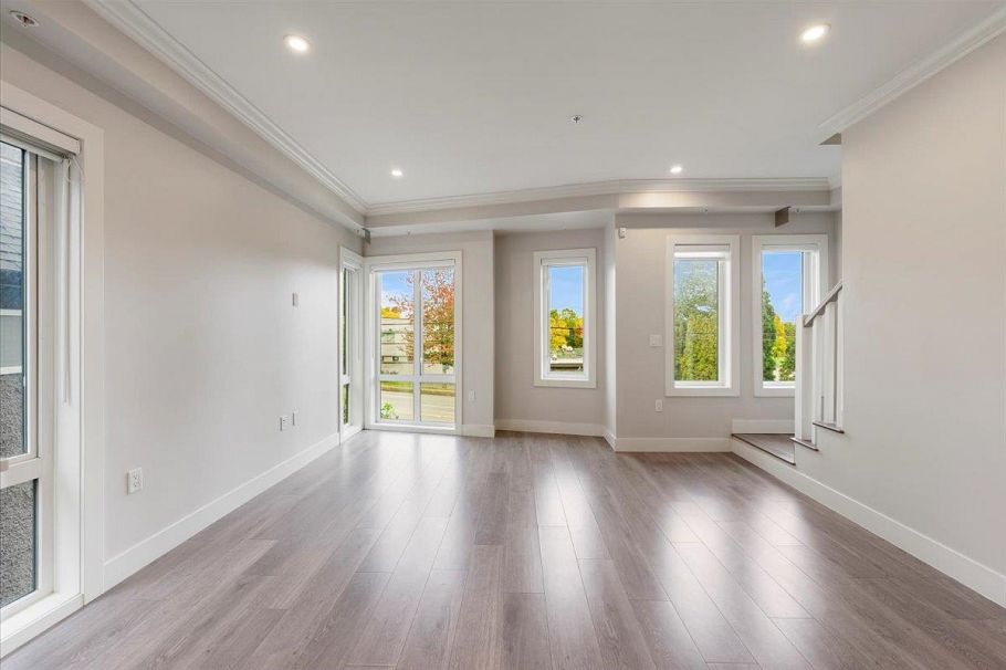 7553 Oak Street Vancouver, BC - 11