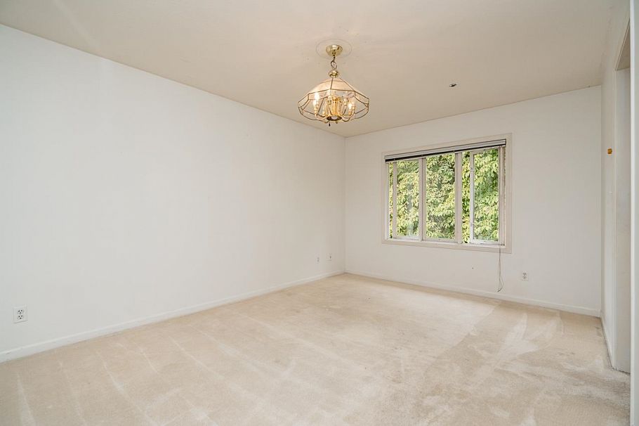 1796 W 14th Avenue Vancouver, BC - 16