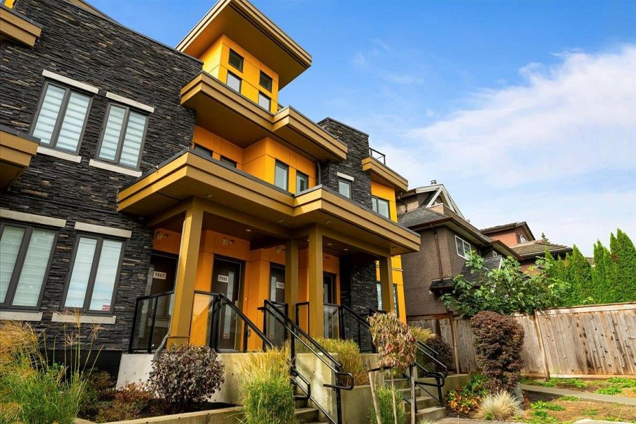 7553 Oak Street Vancouver, BC - 2