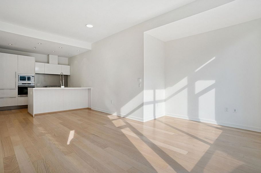 407 77 Walter Hardwick Avenue Vancouver, BC - 9