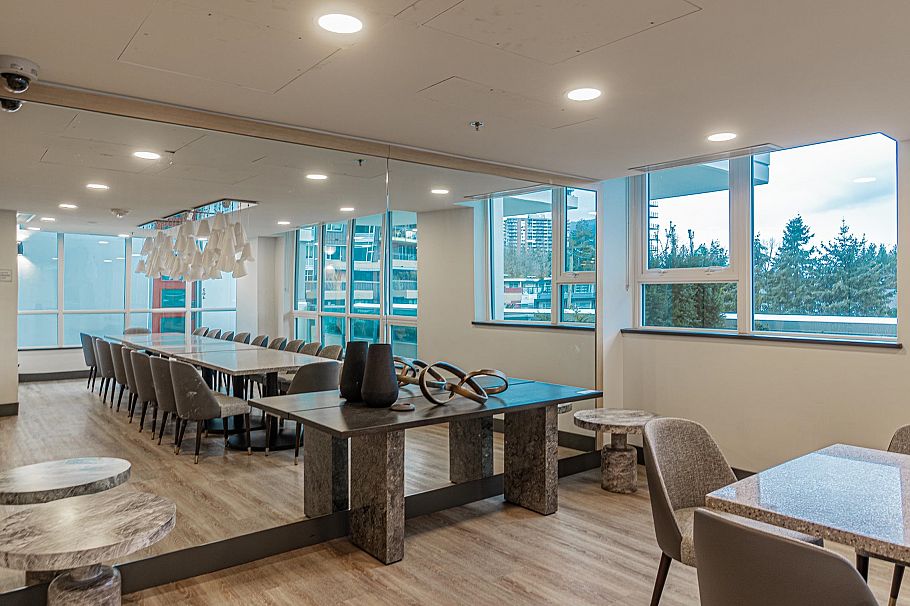 1806 1632 Lions Gate Lane North Vancouver, BC - 16