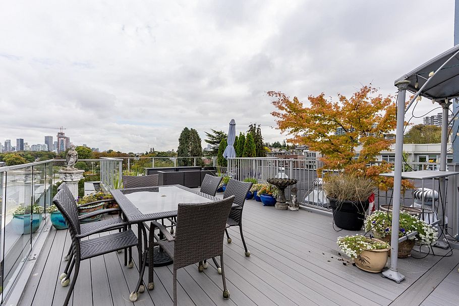 305 2430 Point Grey Road Vancouver, BC - 35