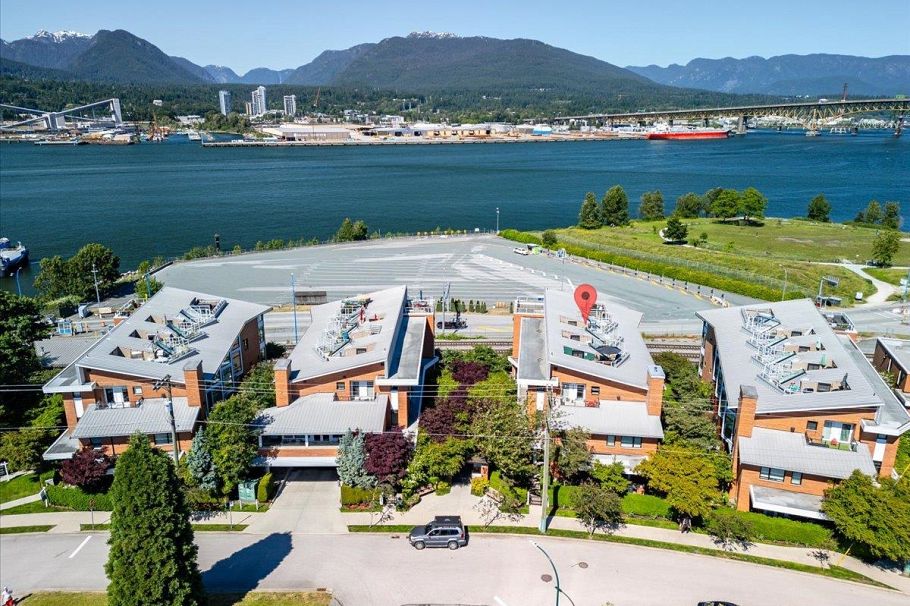 2953 Wall Street Vancouver, BC - 33