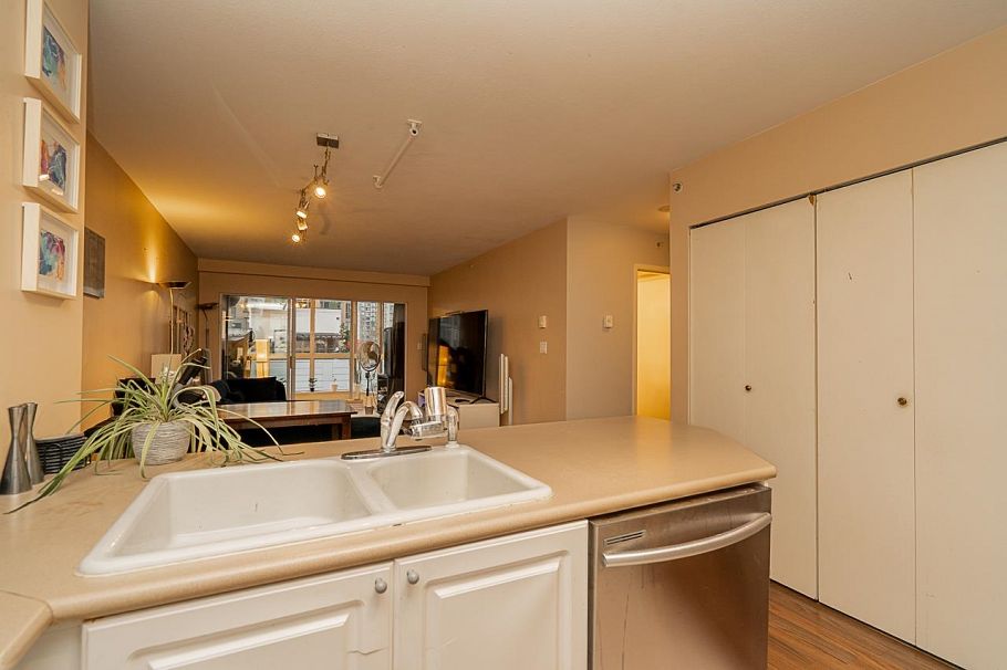 807-488 Helmcken Street Vancouver, BC - 7