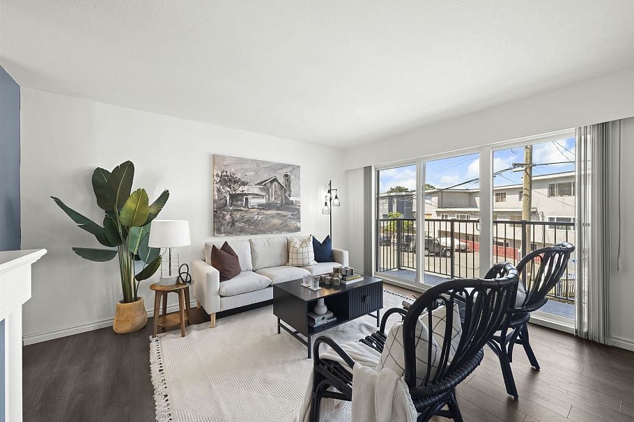 203 2244 Mcgill Street Vancouver, BC - 5