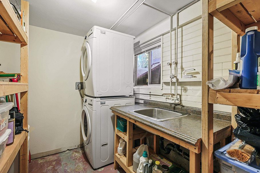 2274 E 7th Avenue Vancouver, BC - 14