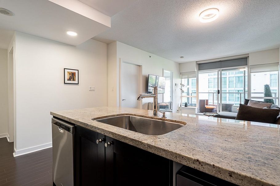 810 821 Cambie Street Vancouver, BC - 10