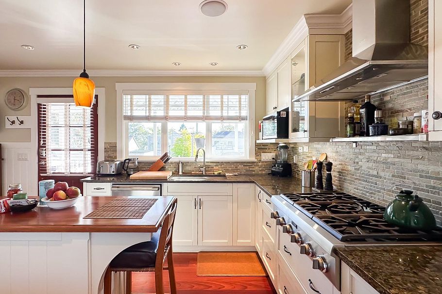 4084 W 32nd Avenue Vancouver, BC - 12