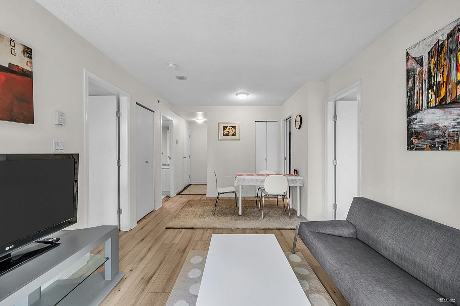 201 1367 Alberni Street Vancouver, BC - 5