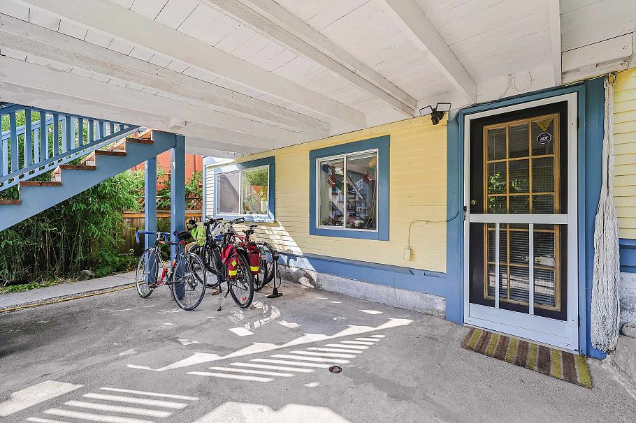 2274 E 7th Avenue Vancouver, BC - 15