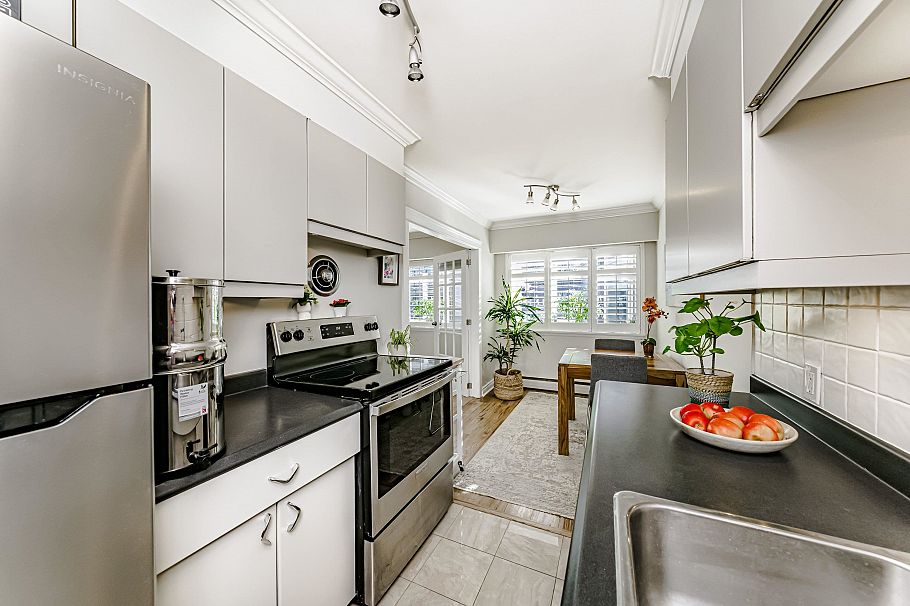 305 2430 Point Grey Road Vancouver, BC - 10