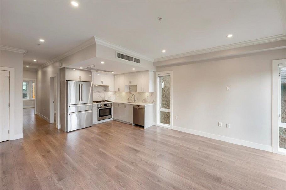 7553 Oak Street Vancouver, BC - 4