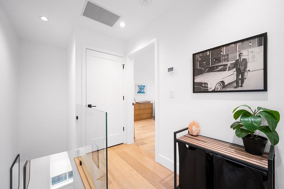 3530 W 43rd Avenue Vancouver, BC - 23