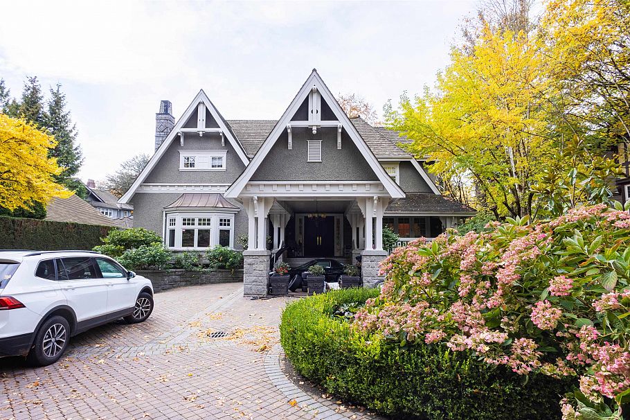 3719 Selkirk Street Vancouver, BC - 1