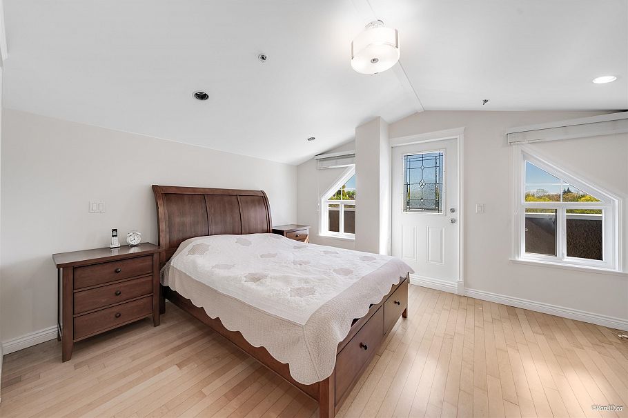 7531 Oak Street Vancouver, BC - 17