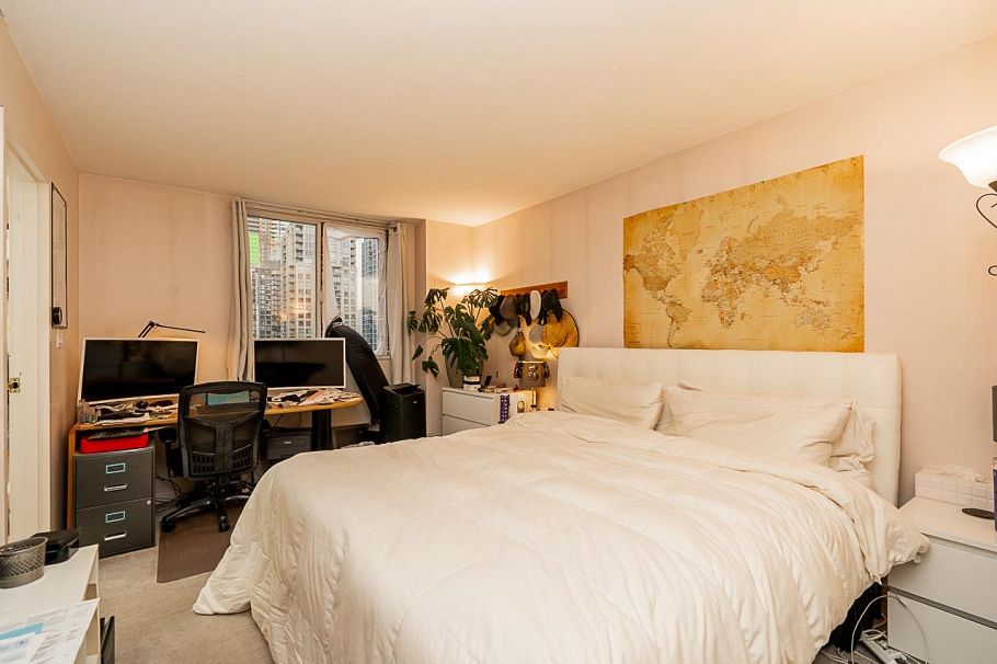 807-488 Helmcken Street Vancouver, BC - 18