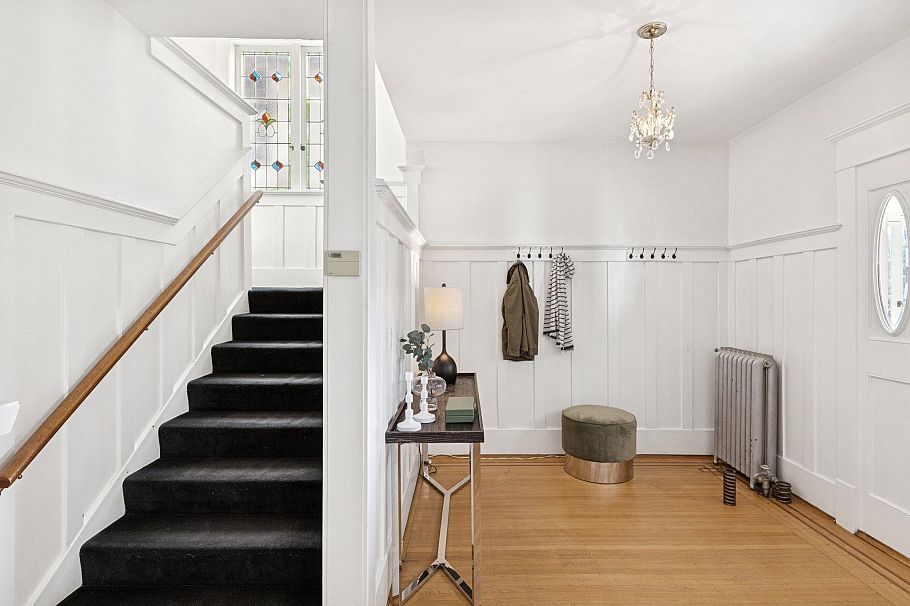 3617 West 2nd Avenue Vancouver, BC - 5