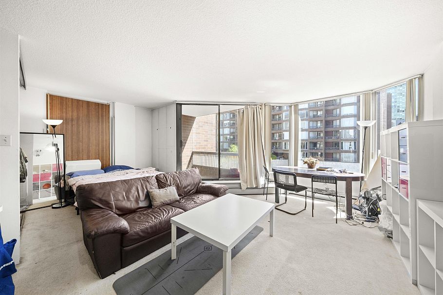 313 1330 Burrard Street Vancouver, BC - 1