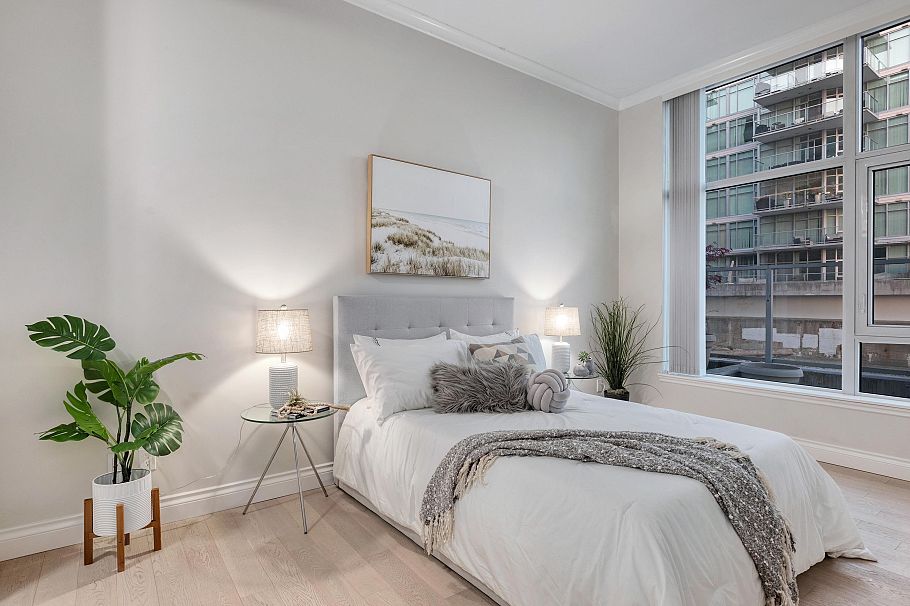 105 175 Victory Ship Way North Vancouver, BC - 23