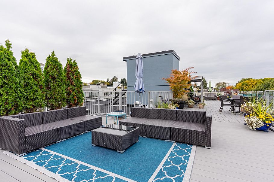 305 2430 Point Grey Road Vancouver, BC - 31