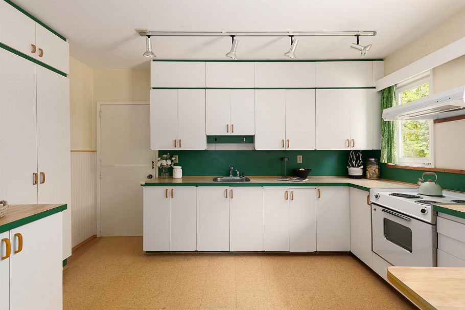 4138 W 13th Avenue Vancouver, BC - 17