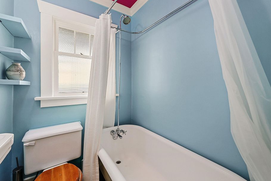 2274 E 7th Avenue Vancouver, BC - 13