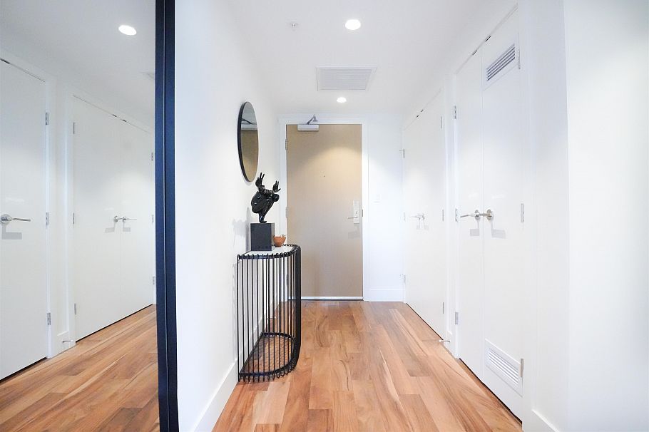 1806 1632 Lions Gate Lane North Vancouver, BC - 8