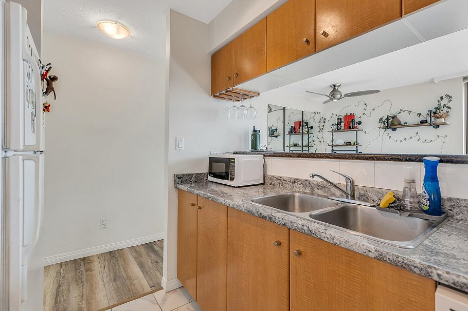 1405 822 Homer Street Vancouver, BC - 3