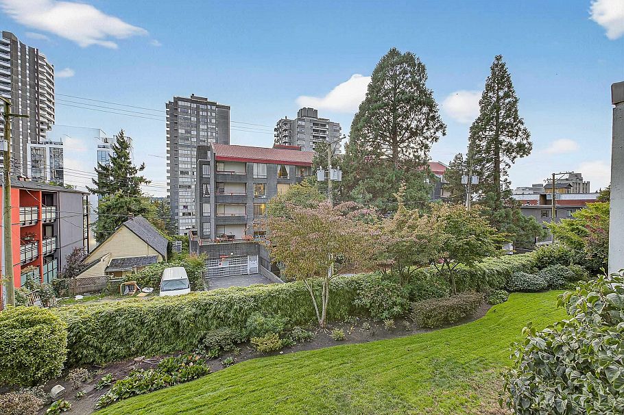 102 1146 Harwood Street Vancouver, BC - 17