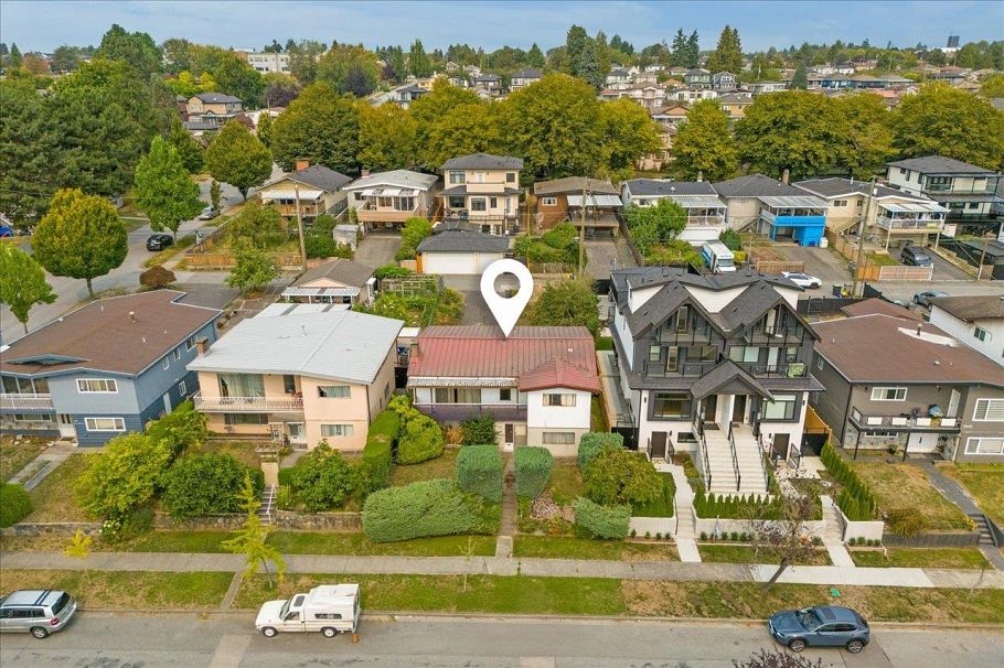 1149 E 63rd Avenue Vancouver, BC - 11
