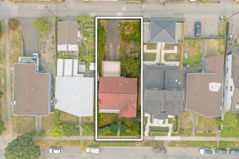 1149 E 63rd Avenue Vancouver, BC - 1
