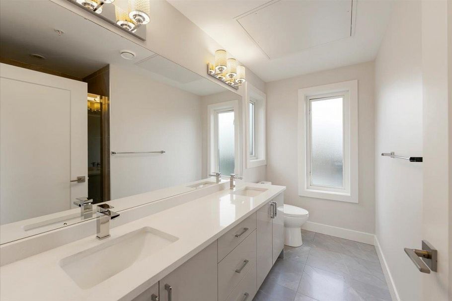 7553 Oak Street Vancouver, BC - 27