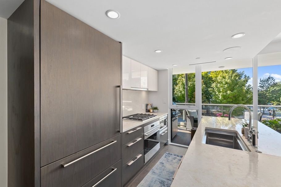 201 499 Pacific Street Vancouver, BC - 12