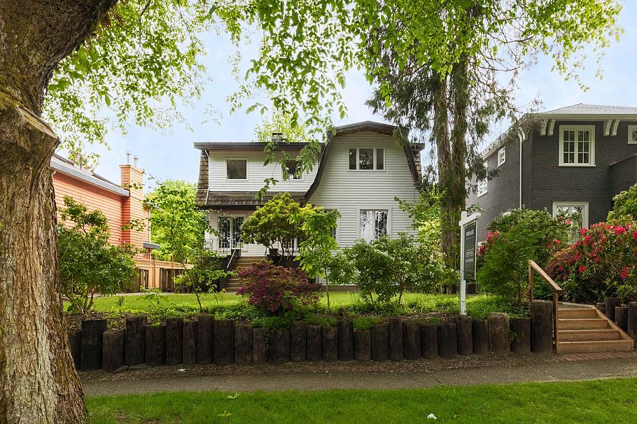 4138 W 13th Avenue Vancouver, BC - 38