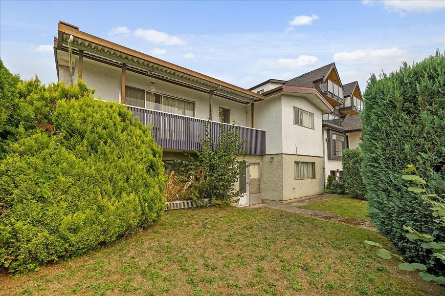 1149 E 63rd Avenue Vancouver, BC - 5