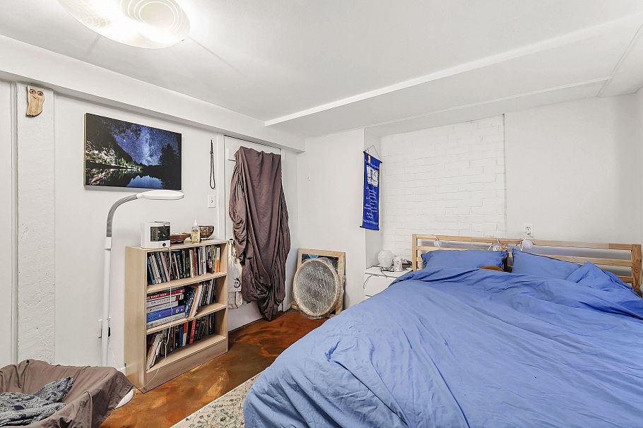 2274 E 7th Avenue Vancouver, BC - 23