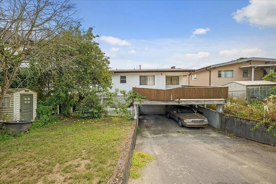 1149 E 63rd Avenue Vancouver, BC - 14