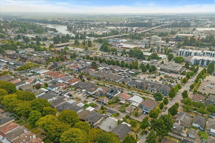 1149 E 63rd Avenue Vancouver, BC - 9