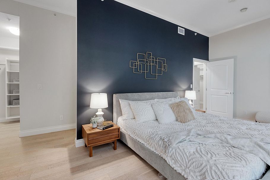 105 175 Victory Ship Way North Vancouver, BC - 17