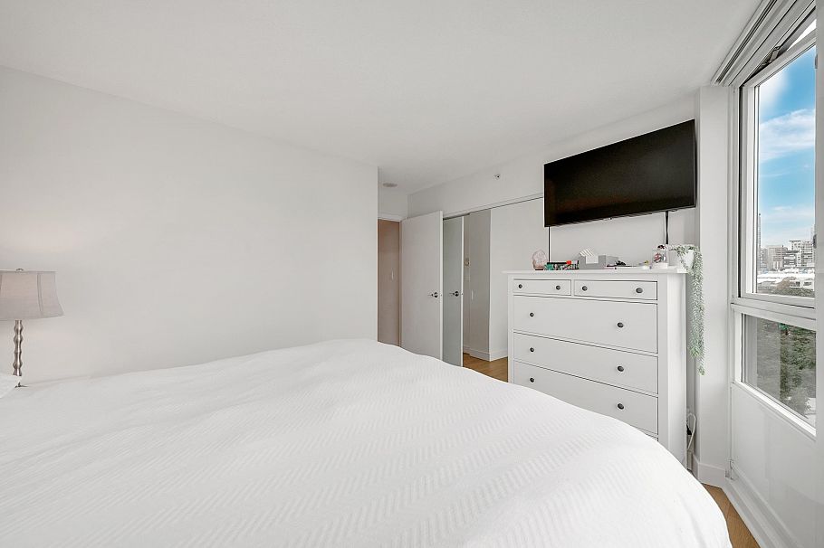 1101 1033 Marinaside Crescent Vancouver, BC - 28