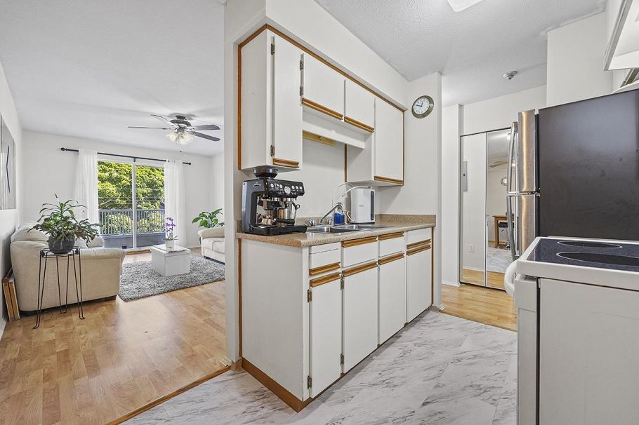 302 458 E 43rd Avenue Vancouver, BC - 8