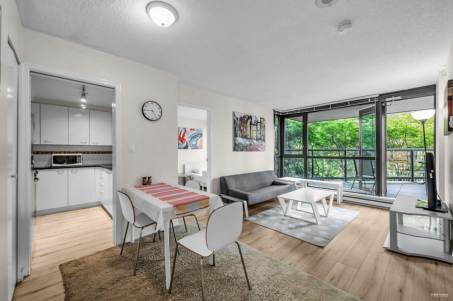 201 1367 Alberni Street Vancouver, BC - 2